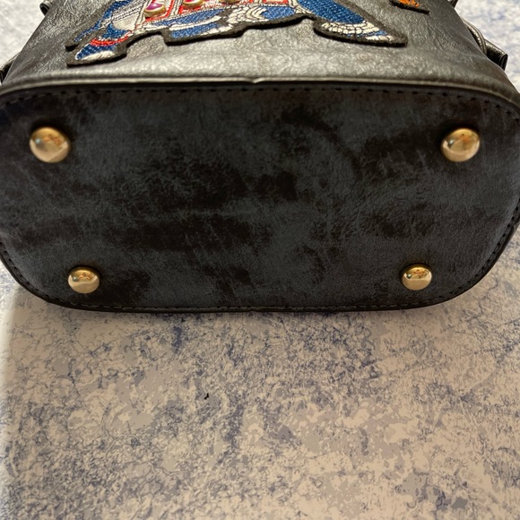 Elephant embroidered handbag/purse/crossbody one of a kind - Picture 9 of 12